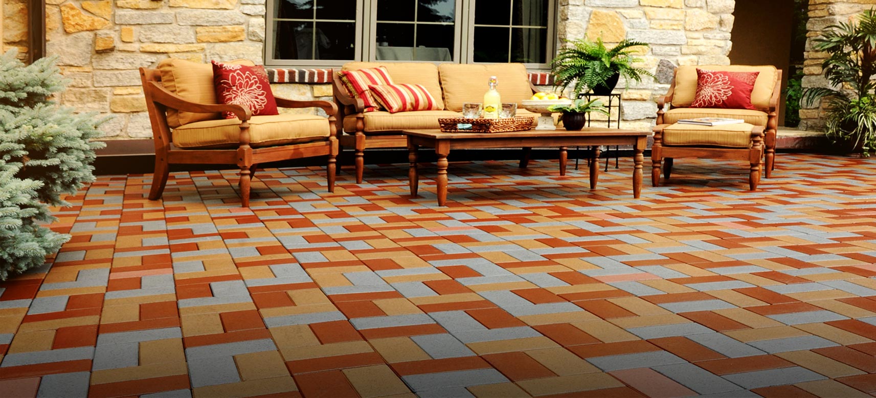 omegapaversandtiles.com